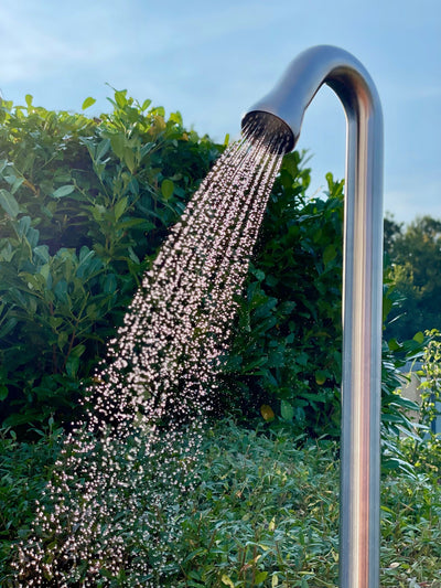 Douche extérieure autoportante en acier inoxydable - Avec Douchette à main